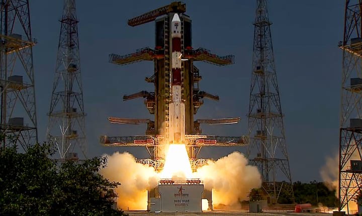 ISRO का पहला सौर मिशन आदित्य एल1 लॉन्च: 63 मिनट में पृथ्वी की कक्षा में पहुंचेगा, चार महीने में 15 लाख किमी की दूरी तय करेगा..