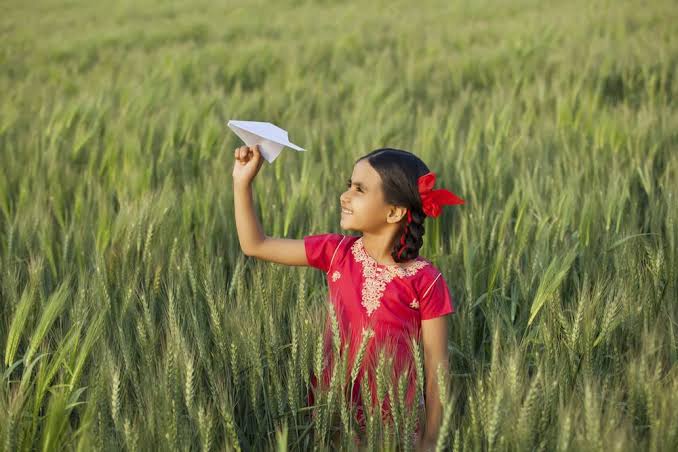 Lek ladki yojna 2023: महाराष्ट्र सरकार की लेक लाड़की योजना, बेटी के जन्म पर मिलेंगे एक लाख; जाने इस योजना के बारें में..